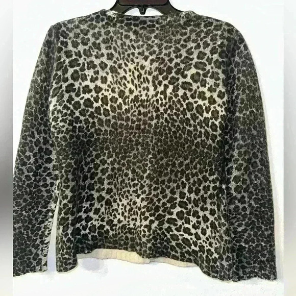 Women's Dana Buchman Leopard Animal Print Full Zip Wool Blend Cardigan Sweater P - Picture 2 of 7